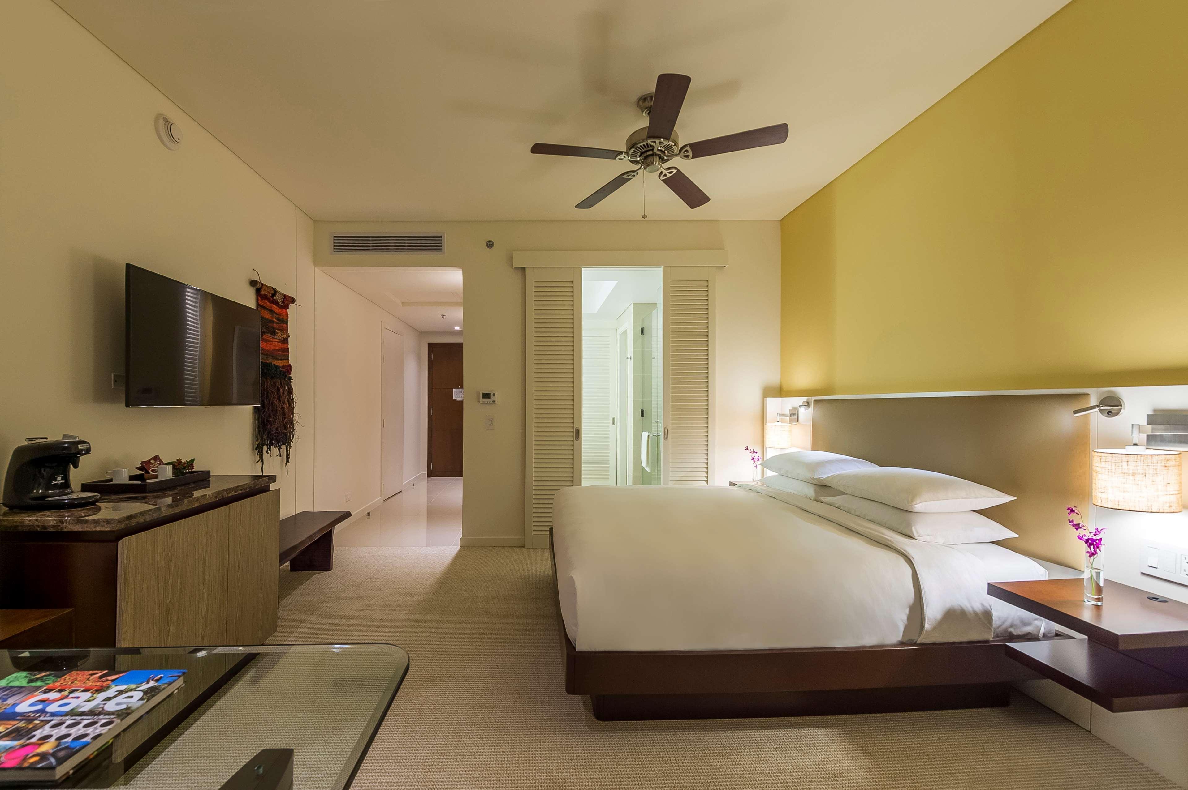 Hyatt Regency Cartagena Hotel Bagian luar foto A guest room at the hotel